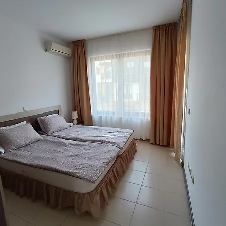 Apartment литорал