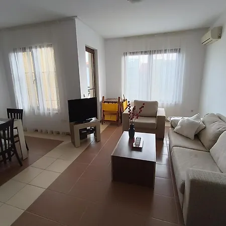Apartment литорал
