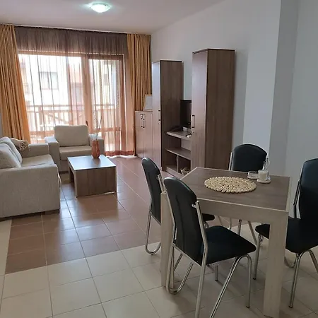 Apartment литорал